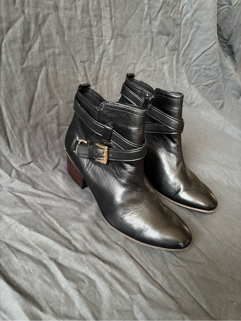 Coach Black Leather Ankle Boots with wooden heel and gold details - Picture 2 of 9